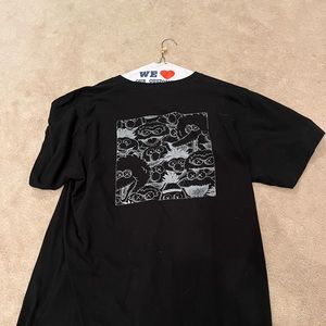 Uniqlo x kaws t shirt